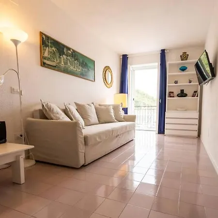 Apartment Attractive Recently Renovated Entire Flat In Port Maratea