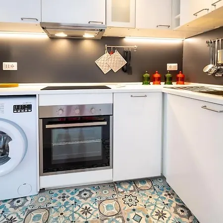 Apartment Attractive Recently Renovated Entire Flat In Port Maratea